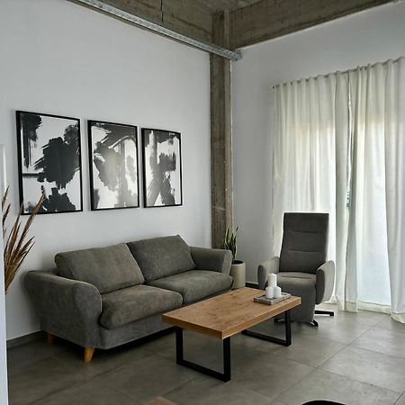 Industrial Loft Comfort Living Heraklion  Екстер'єр фото
