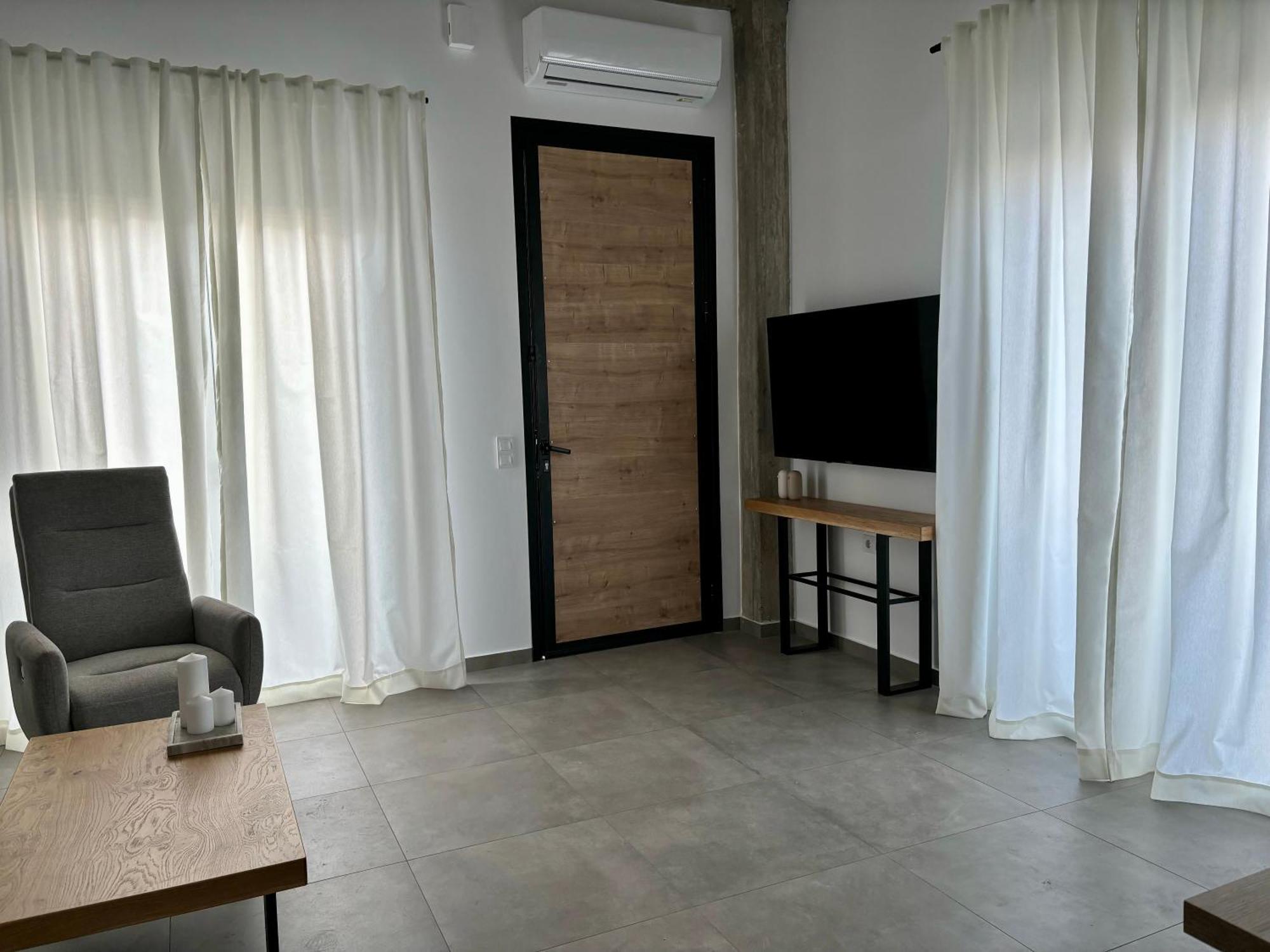 Industrial Loft Comfort Living Heraklion  Екстер'єр фото