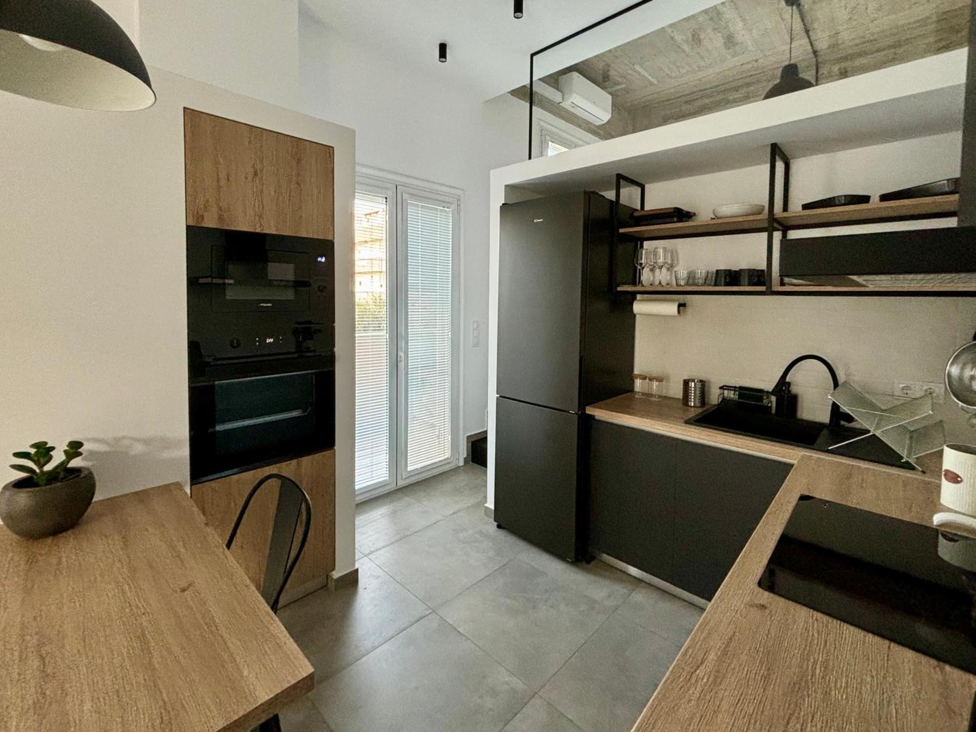 Industrial Loft Comfort Living Heraklion  Екстер'єр фото