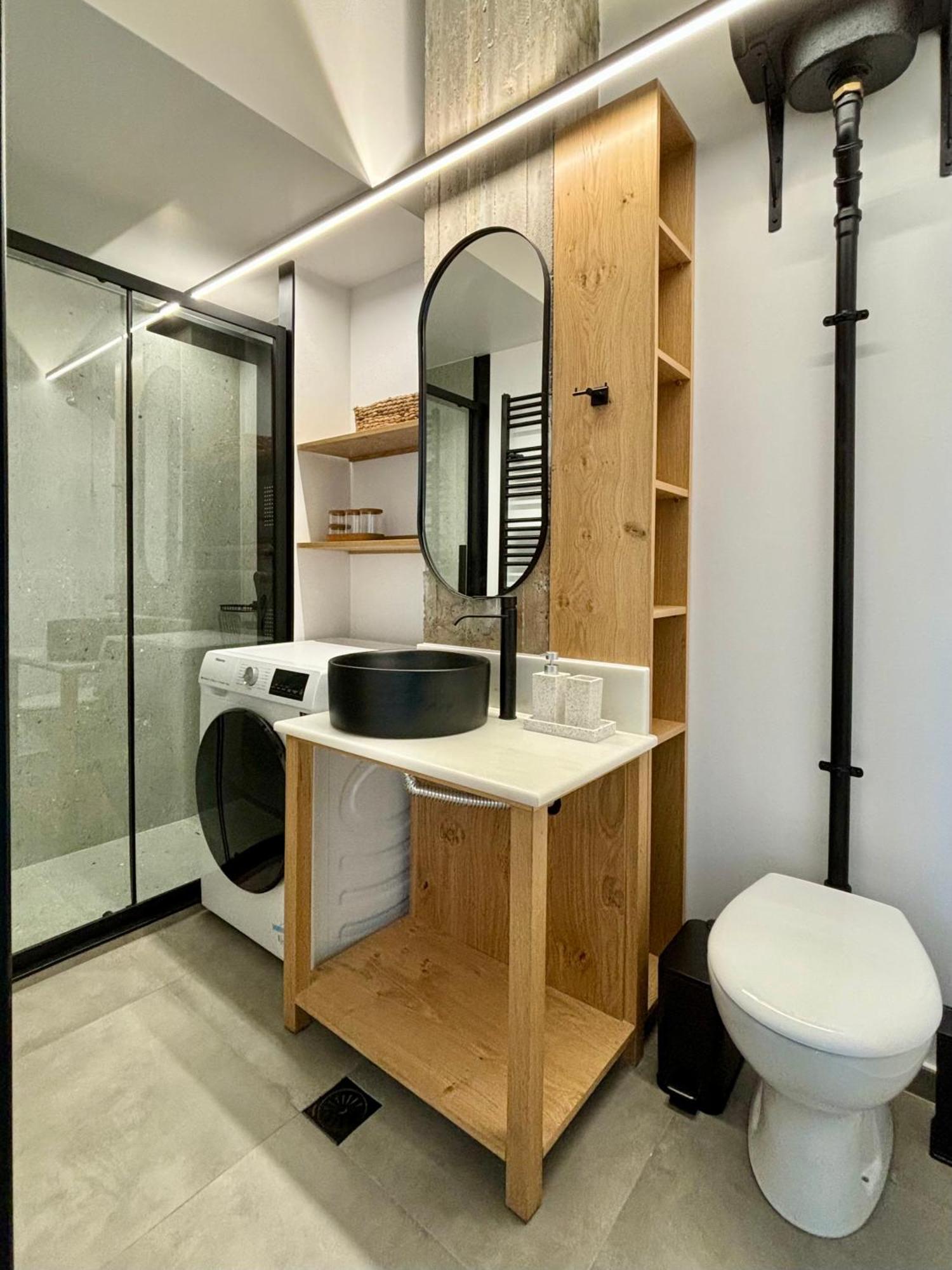 Industrial Loft Comfort Living Heraklion  Екстер'єр фото